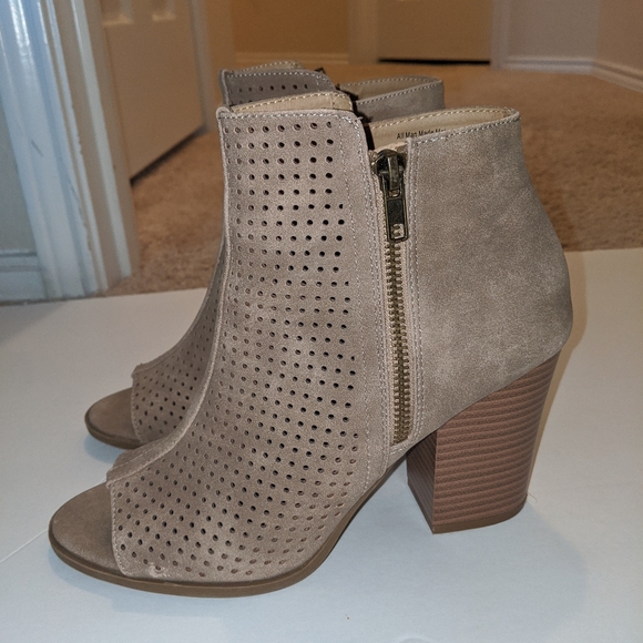 Brash Shoes - BRASH Brown booties